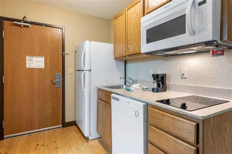 pasay hotels with kitchenette|Find Pasay Hotels with Kitchenettes from $33 .